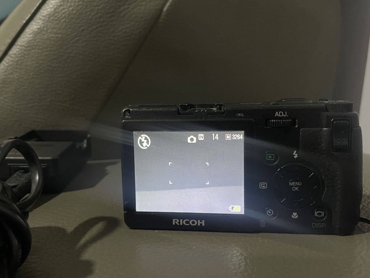 Ricoh Fotocamera: Ricoh GR Digital Kamera  – Usato da Zürich venduto da semi16 3