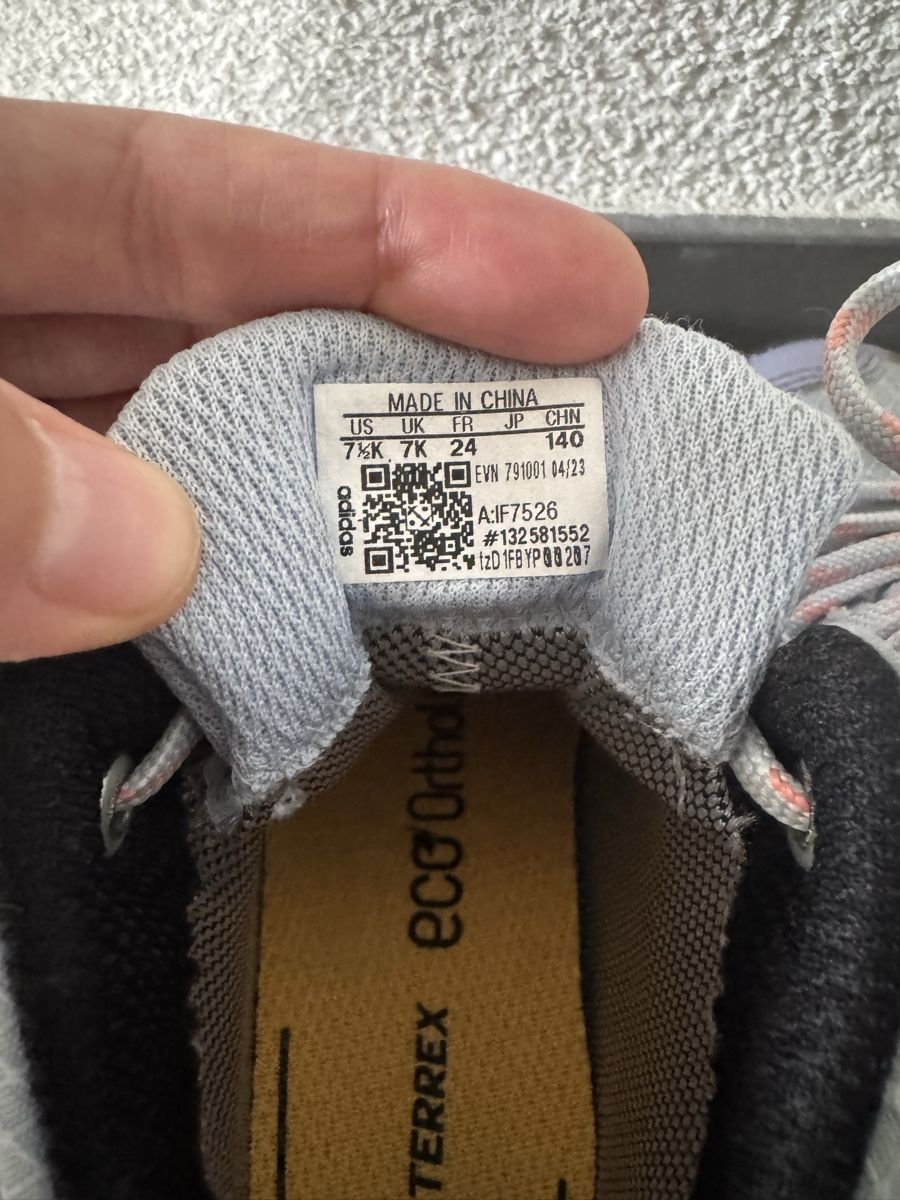 Adidas Scarpe per ragazzi: Kinder Wanderschuhe Adidas Terrex Gore-Tex Grösse 24 – Usato da Aarau Rohr venduto da mic_d6nr 3