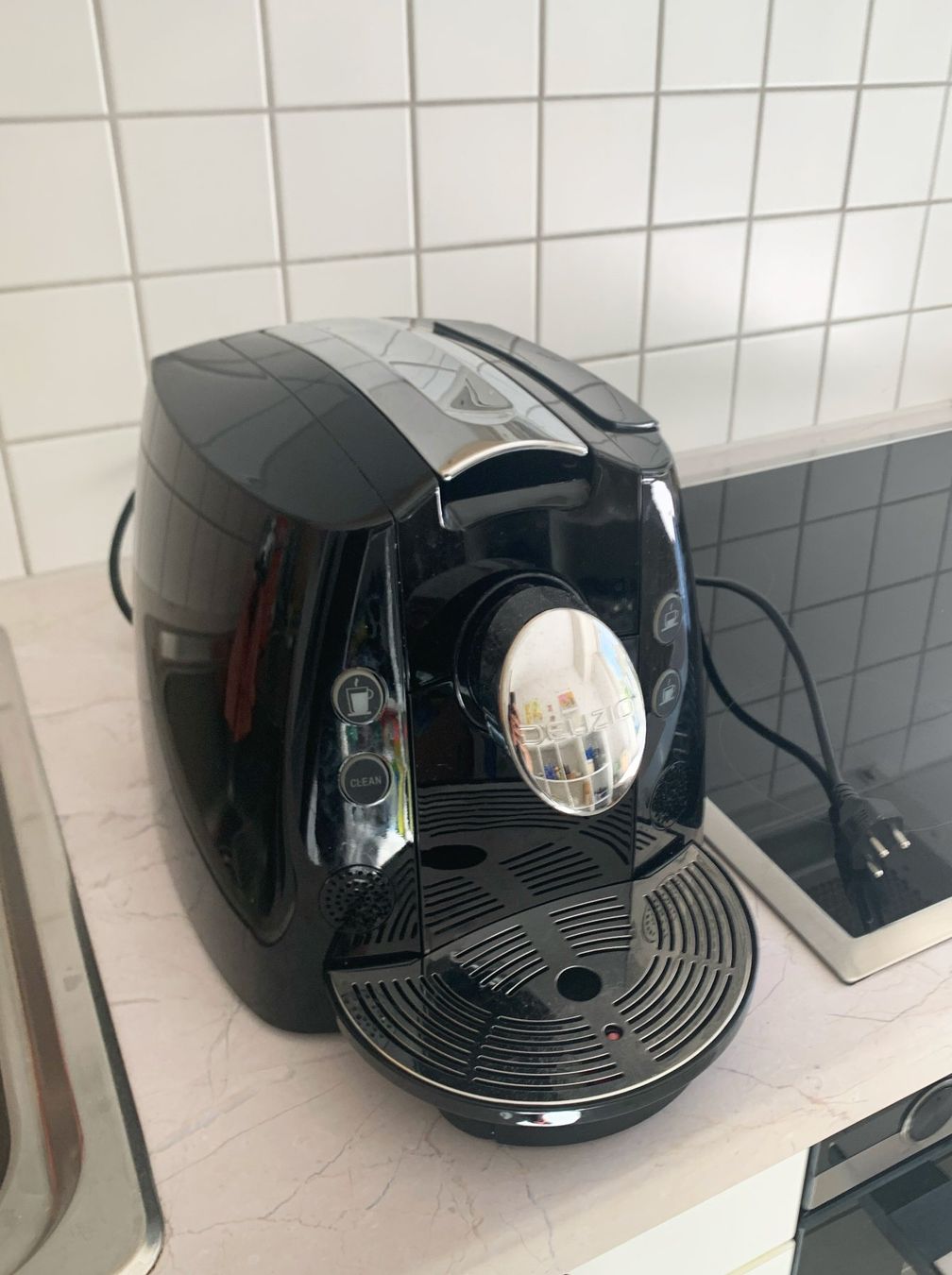 Delizio Macchine per caffè & Macchine per espresso: Kaffeemaschine Delizio – Usato da Thalwil venduto da lau_nf7j