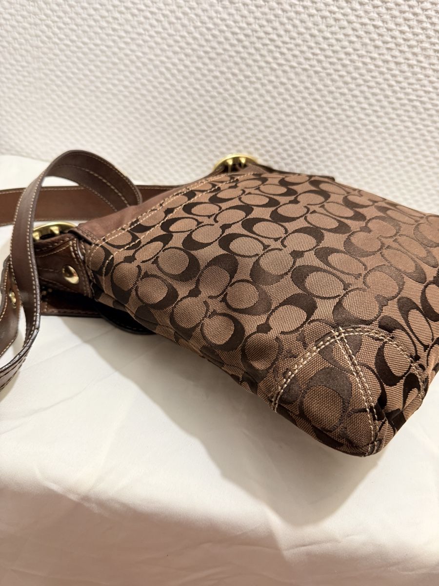 Coach Taschen: ✨Y2K Coach Soho Shoulder Bag 2way – Gebraucht aus Geneve von DarlingVintage 3