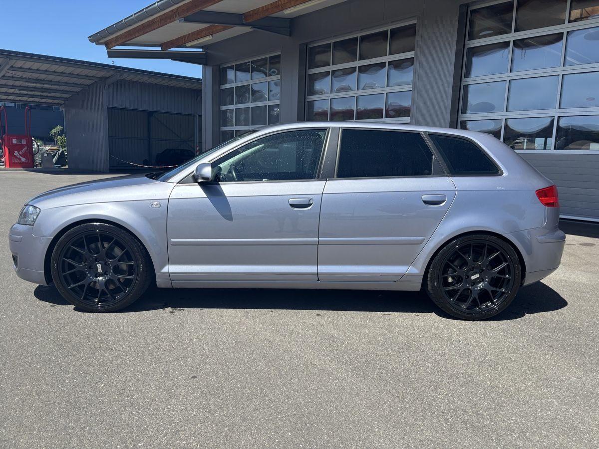 Audi Automobili: Audi A3 3.2 VR6 Handschalter, Ab MFK – Usato da Limpach venduto da NLA1939 2