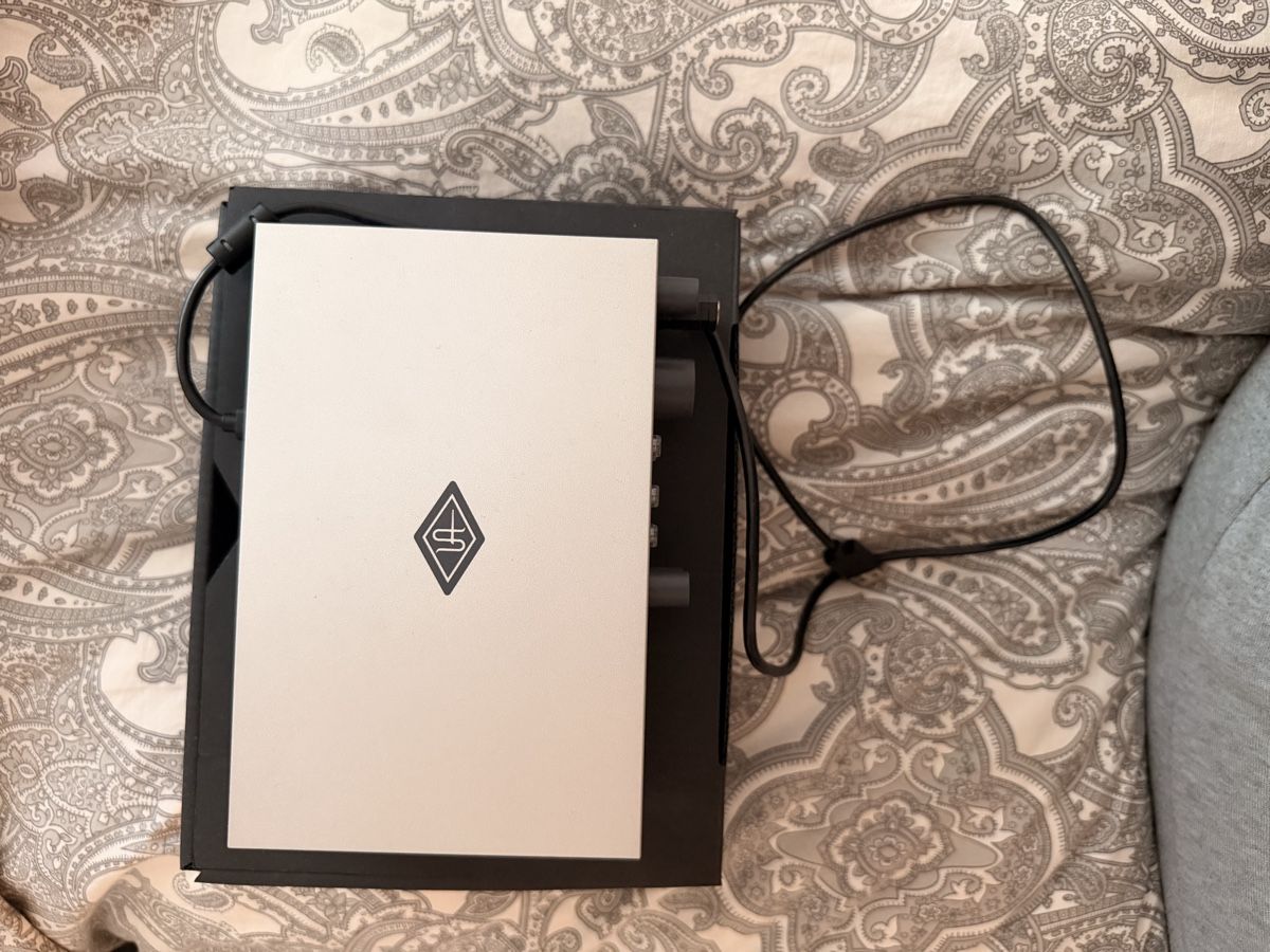 Registratori: Universal Audio VOLT 2 – Nuovo (secondo la descrizione) da Lausanne venduto da the_s9hs 1