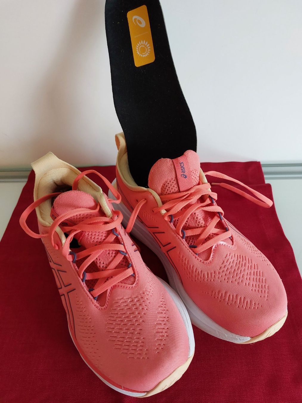 Asics Scarpe da donna: asics Turn- Laufschuh Pure GEL – Usato da Dättwil venduto da Sonne1965 1
