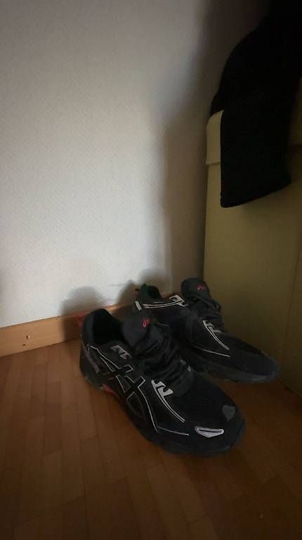 Chaussures hommes: Asics  – D'occasion à Vessy par ale_pwf6