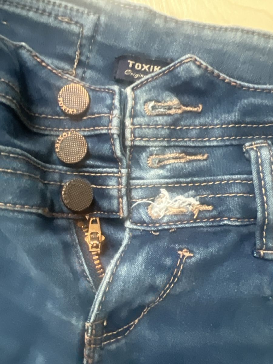 Jeans: Toxik3 Jeans Damen Gr. 36 – Usato da Grenchen venduto da NorHas 3