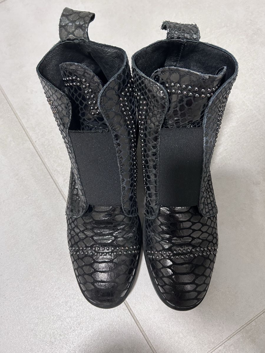 Scarpe da donna: Stivaletto Vera Pelle – Usato da Mendrisio venduto da ali_72xt