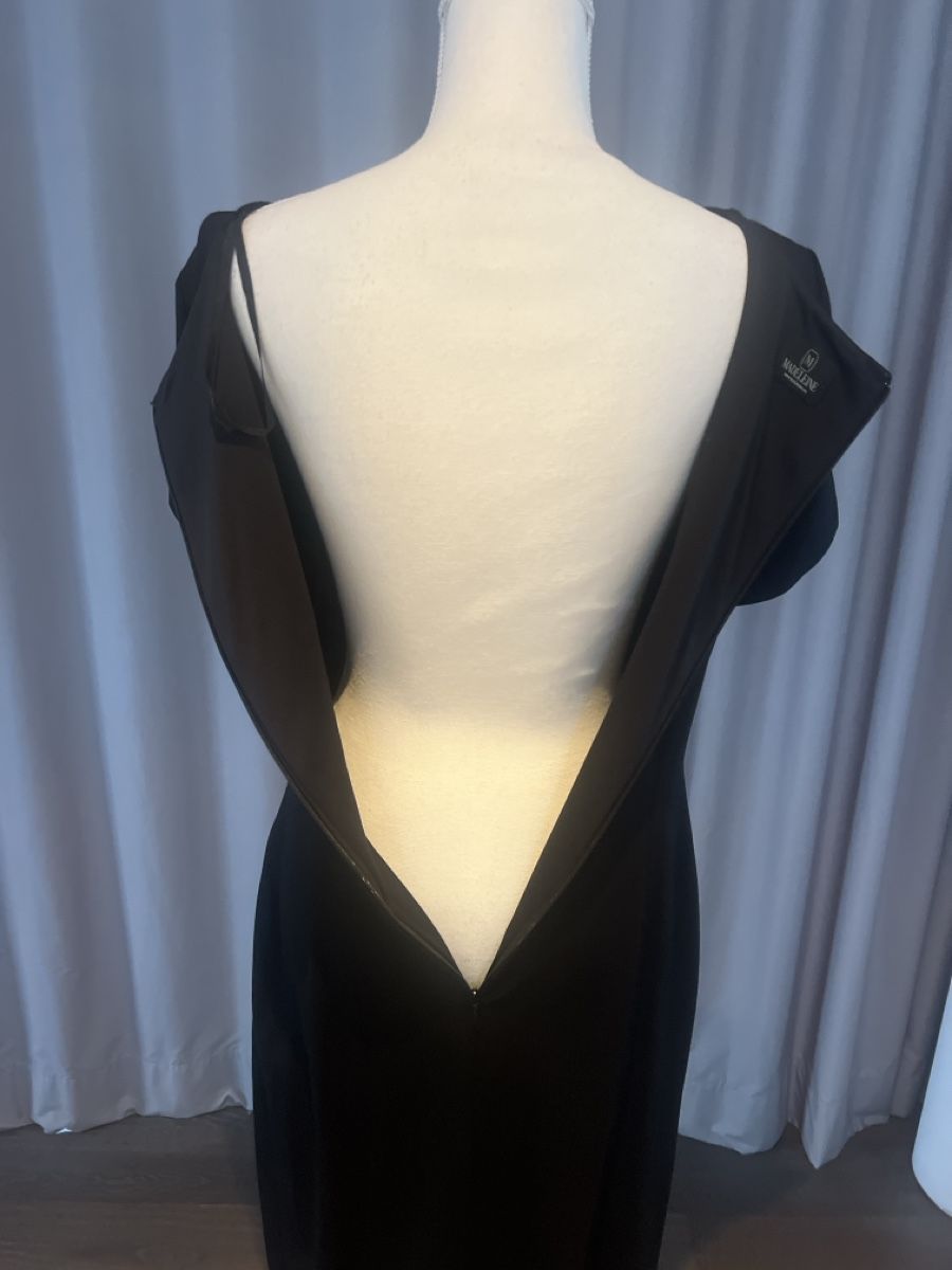 Madeleine Vestiti: Elegantes schwarzes Kleid Gr. 42 – Nuovo (secondo la descrizione) da Uetikon am See venduto da Sarahm76 3