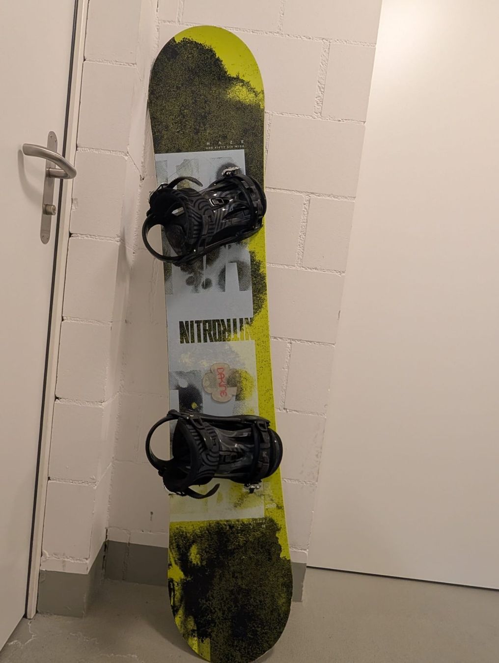 Snowboard Nitro Boards: Snowboard Nitro mit Boots – D'occasion à Lupfig par prophet03