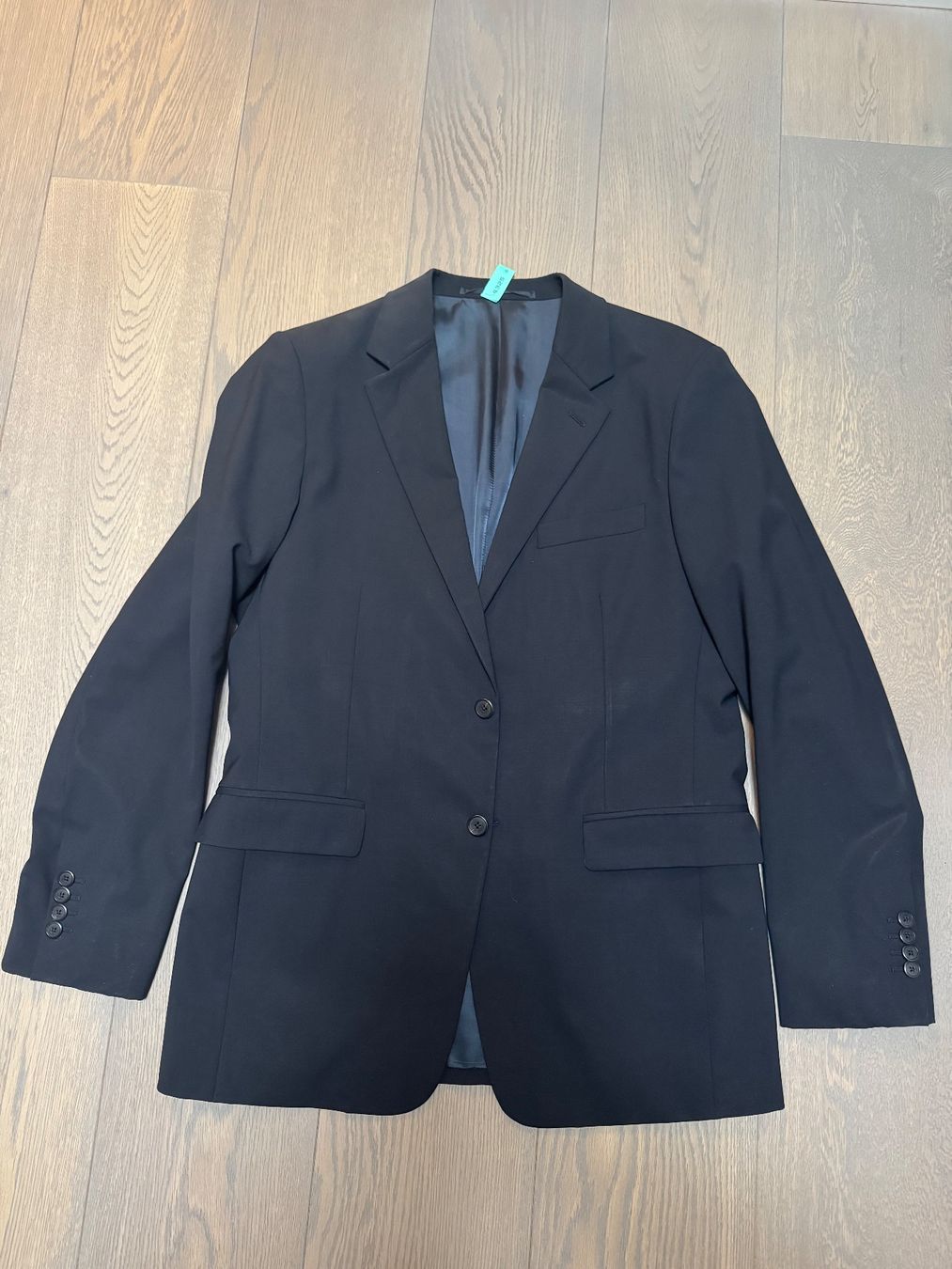 Prada Completi: Herren Prada Blazer in Dunkelblau – Usato da Meilen venduto da Emma_321