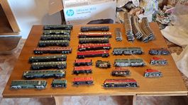 H0 AC, DC, Konvolut Loks, Wagen, Gleise.