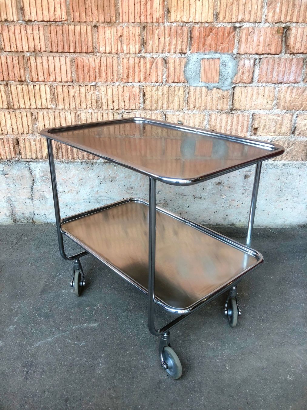 Valises & Sacs: Wagen Spital Operationswagen Mid-Century – D'occasion à Laufenburg par industrial-silence 2