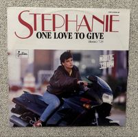 Stephanie - One Love To Give (Remix) - 12" Maxi - 80s