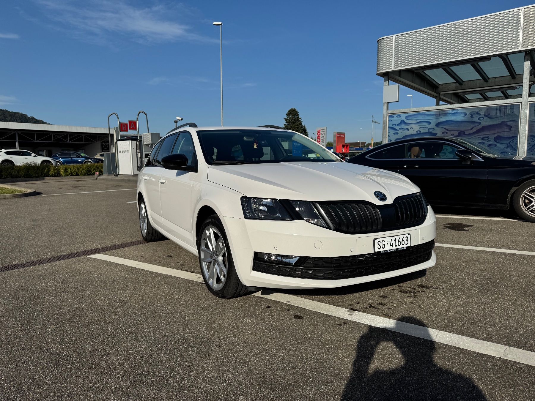 Skoda Automobili: Skoda Octavia 1.6 TDi – Usato da Niederglatt SG venduto da Esso11