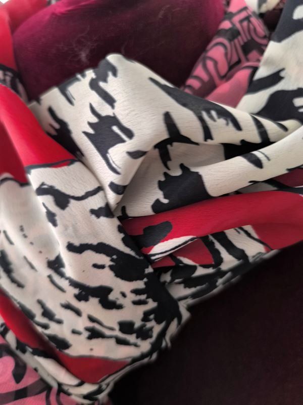 Foulard & Sciarpe: Schal Karo – Usato da Rüti ZH venduto da Restwert_Rueti_ZH 3