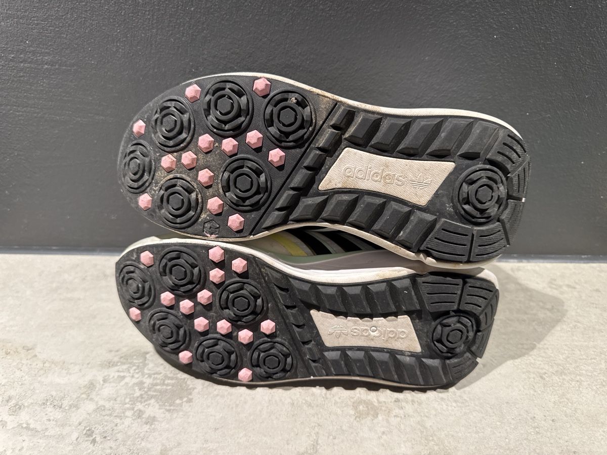 Scarpe da donna: Adidas Sneaker Modell FY6731 Dance – Usato da Konolfingen venduto da yazee 3