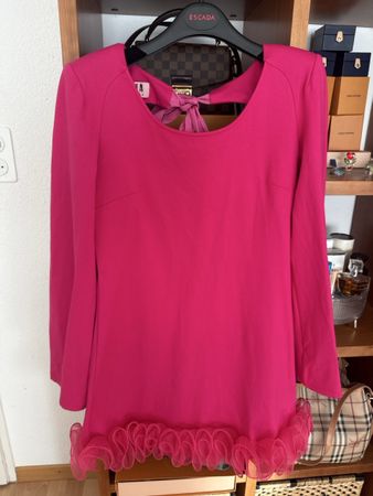 Gina Gorgeous Kleid pink mit Rüschen Grösse 42 neu