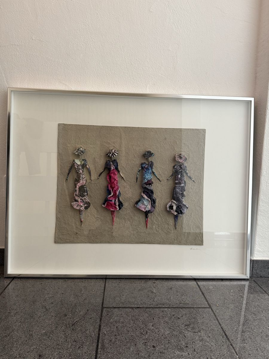 Foto & Immagini: Bild 4 Ladys - Objektkunst in Ihrem Wohnzimmer – Usato da Selzach venduto da Napaworld 1