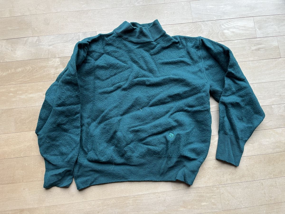 Maglioni & Felpe: Cosy Green Wool Pullover, Vintage Style – Usato da Luzern venduto da nad_2my8 1