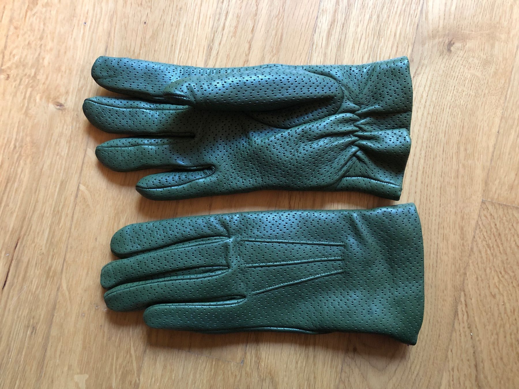 Guanti & manicotti: Handschuhe aus grünem Leder – Nuovo (secondo la descrizione) da Bern venduto da xixi_