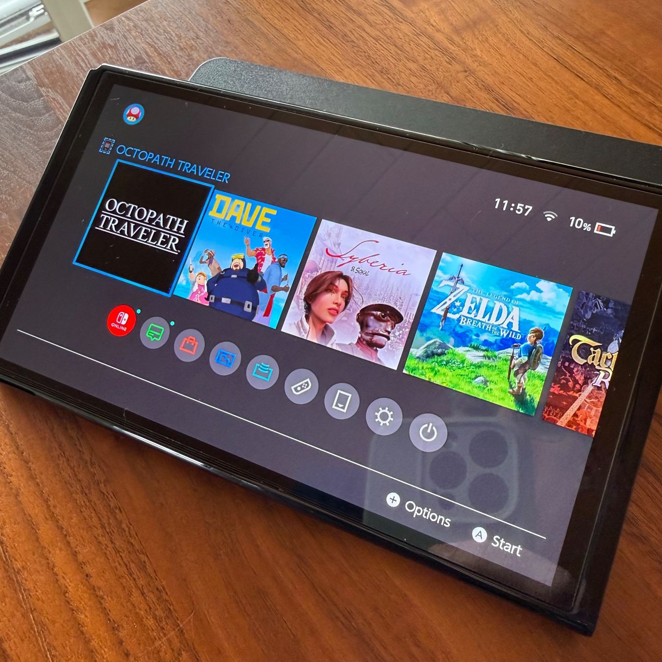 Nintendo Consoles: NINTENDO SWITCH OLED + 2 JOYPADS + 9 SPIELE – D'occasion à Gerlafingen par Alexp4485 1