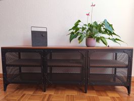 Étagère pour téléviseur