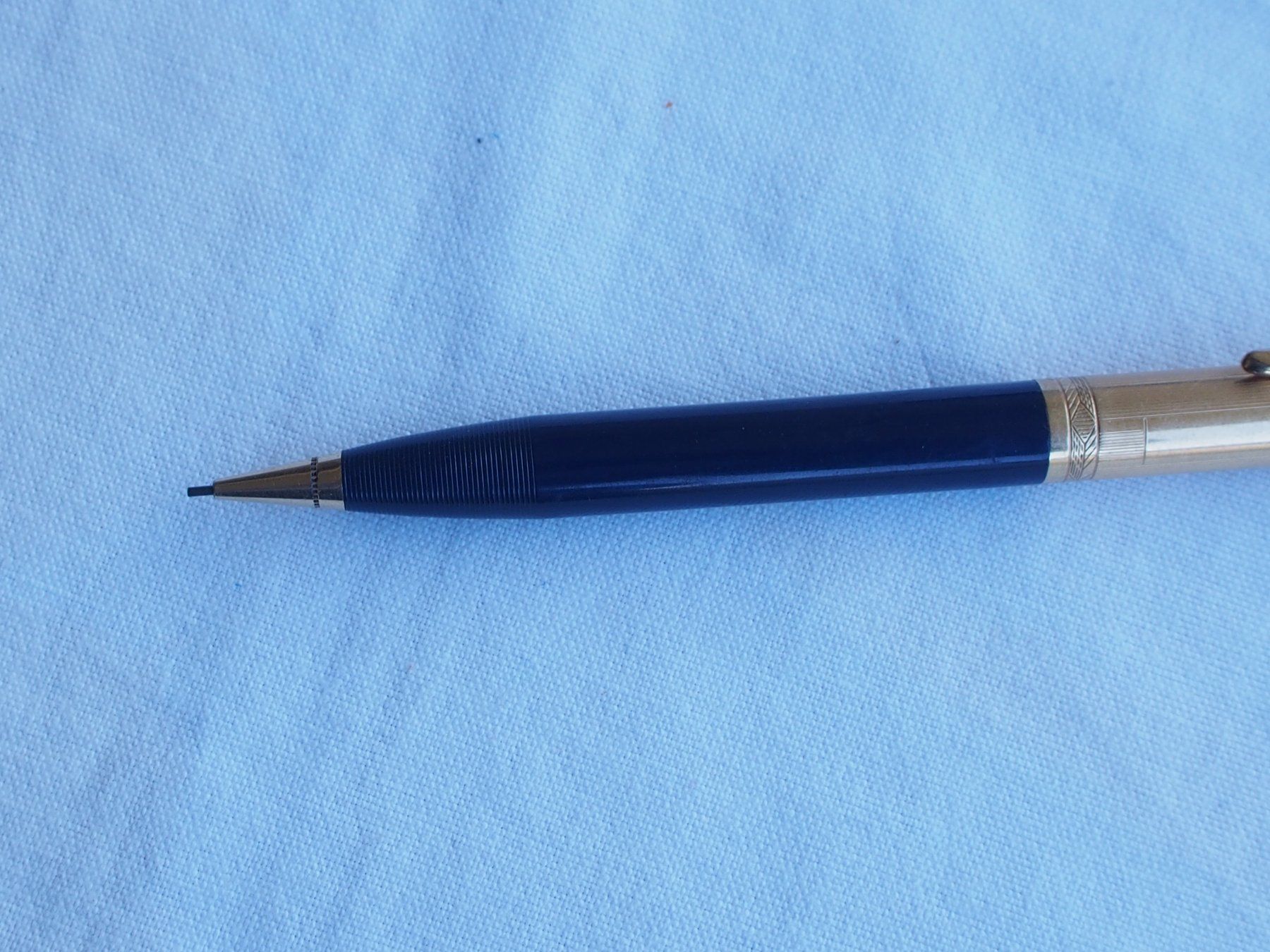 Parker Penna & Evidenziatori: PARKER VACUMATIC  critérium en bleu.1949 – Usato da Meyrin venduto da SRemka 2