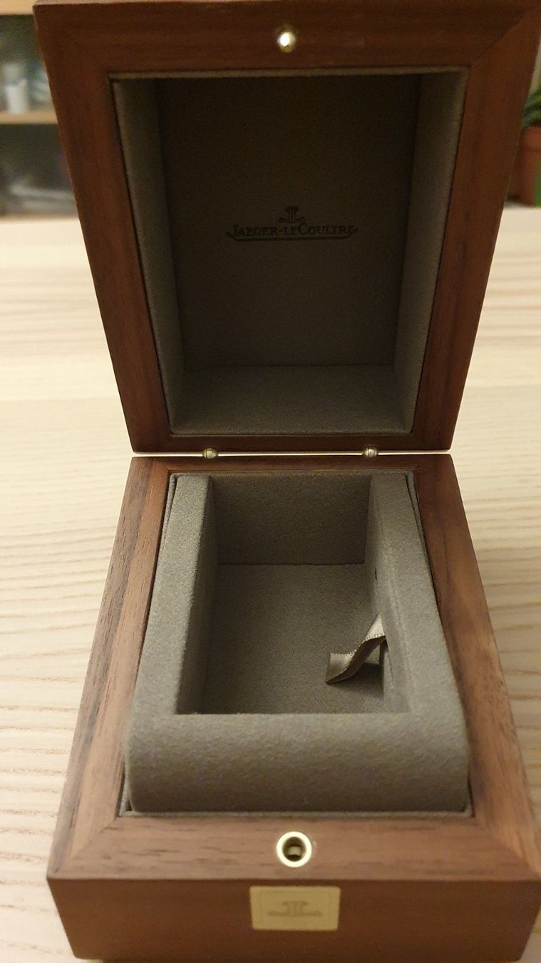 Jaeger-Lecoultre Scatole porta orologi: Jaeger Le Coultre Uhren Box – Nuovo (secondo la descrizione) da Emmenbrücke venduto da Crabtree13 1