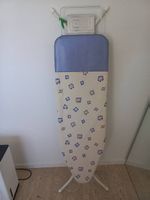 Bügelbrett 160 x 40 cm mit Bügeleisenablage