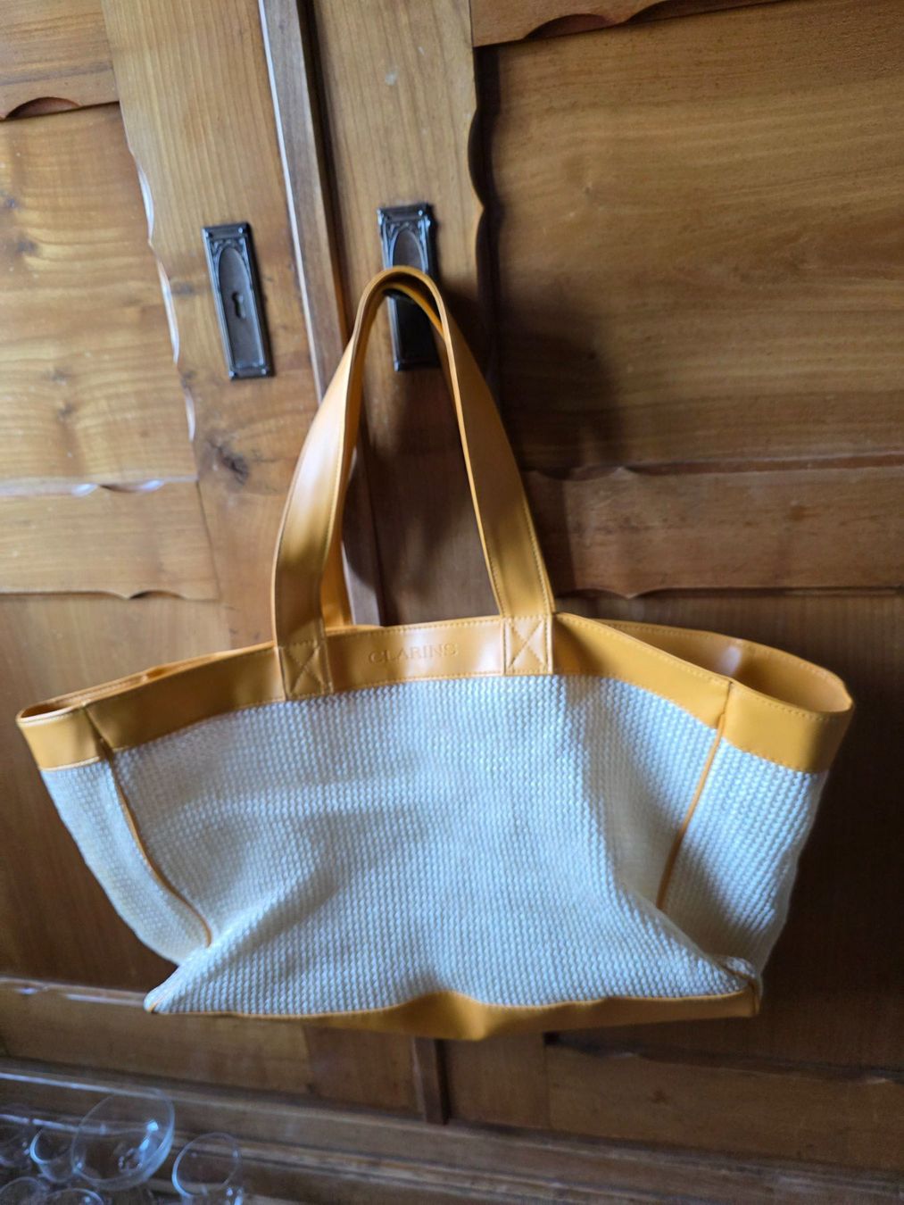 Taschen: Sommer Bade Tasche Clarins Strandtasche – Gebraucht aus Walterswil BE von Lonitti 6