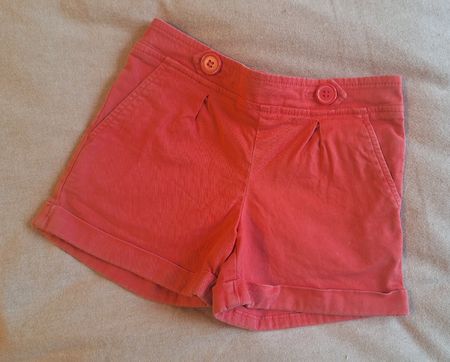Short Cyrillus rose corail, taille 4 ans, parfait pour l'été