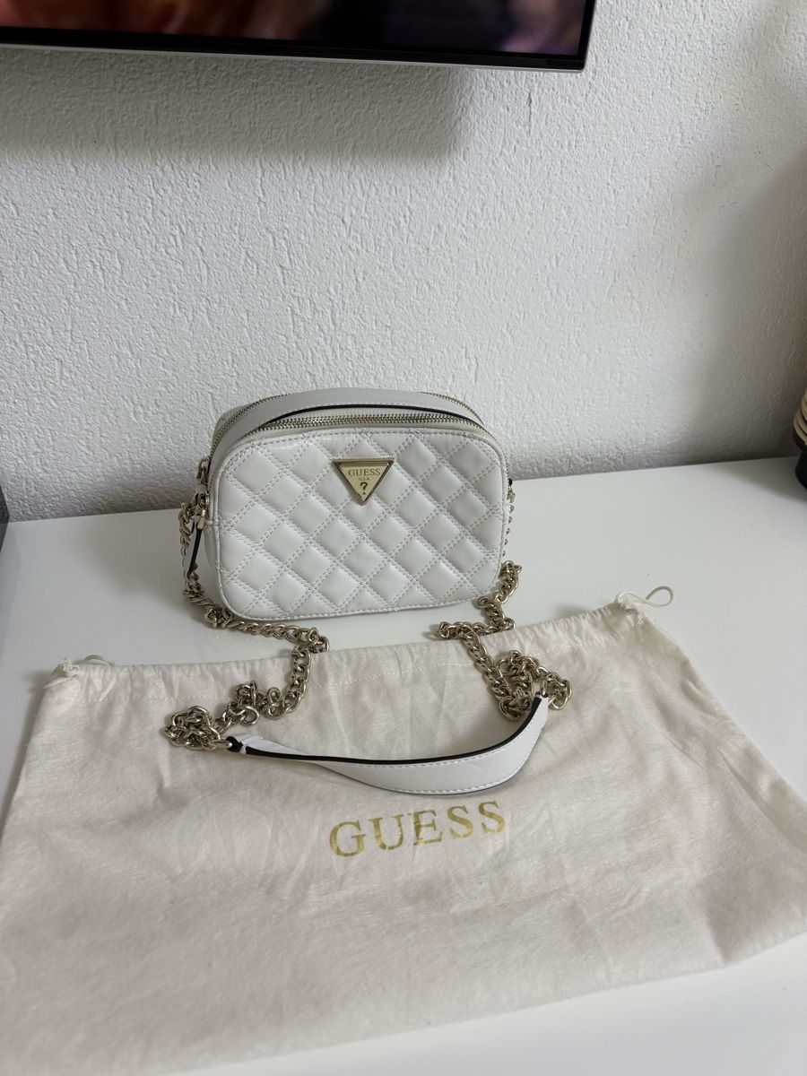 Sacs femmes: Guess Tasche – Neuf (Voir description) à Gossau SG par cuk_fyc6 2
