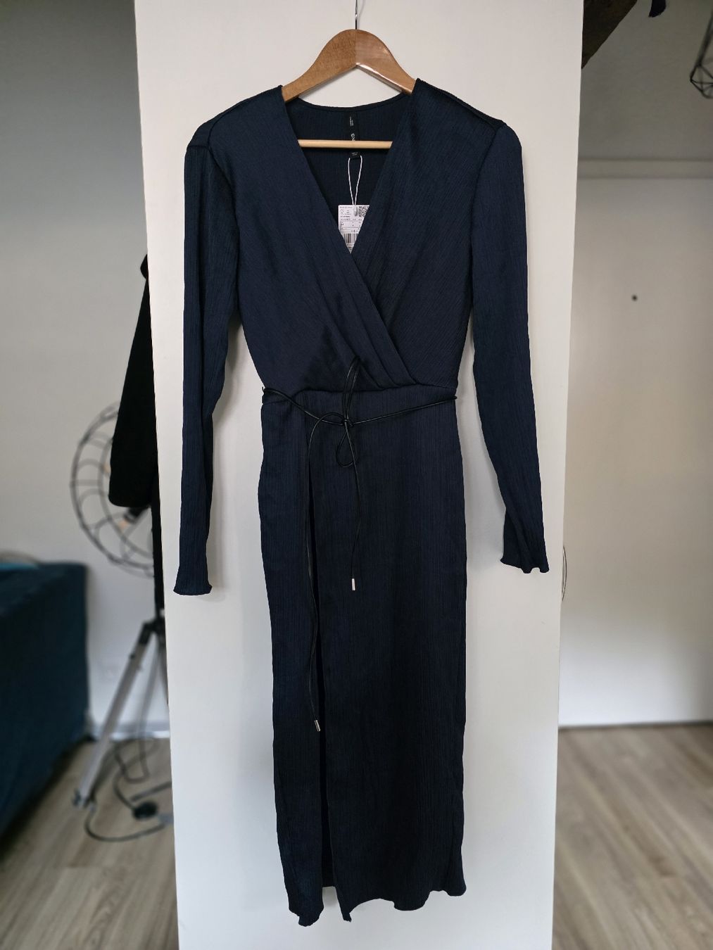 Mango Kleider: Kleid Gr M – Neu und originalverpackt aus Interlaken von NataliiaS 1
