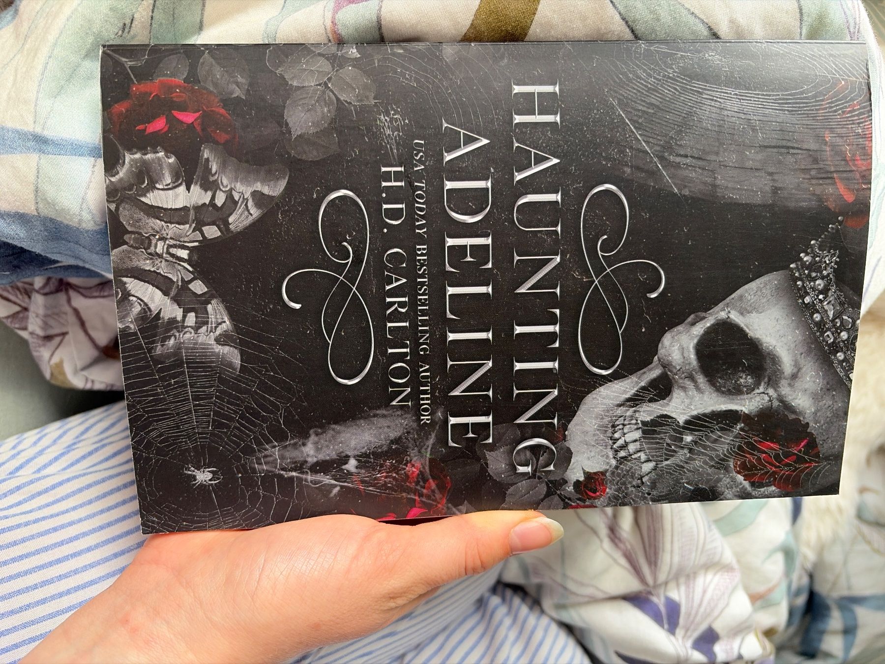 Bücher: Haunting Adeline Book by H.D. Carlton – Neu (gemäss Beschreibung) aus Oberembrach von dam_xj8p