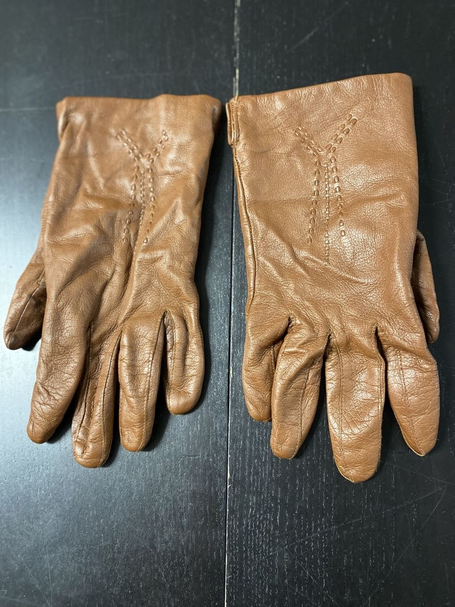 Guanti & manicotti: Vintage Lederhandschuhe – Usato da Biel-Benken BL venduto da PANORMUS