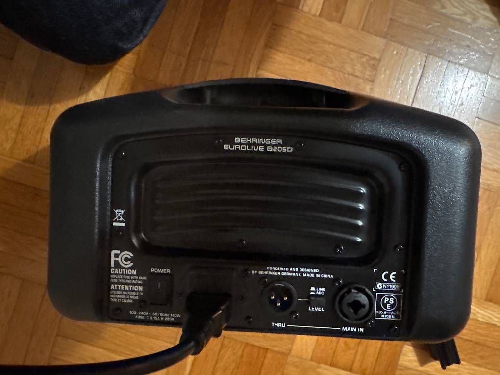 Haut-parleurs: Behringer Eurolive B205D Speaker – D'occasion à Zürich par jan_mck9 1