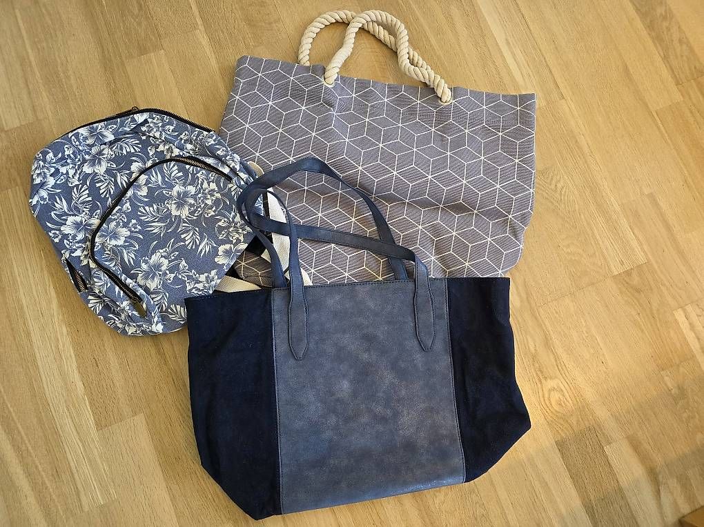 Borse da donna: Tasche / Handtasche / Rucksack / – Usato da St. Gallen venduto da loveric