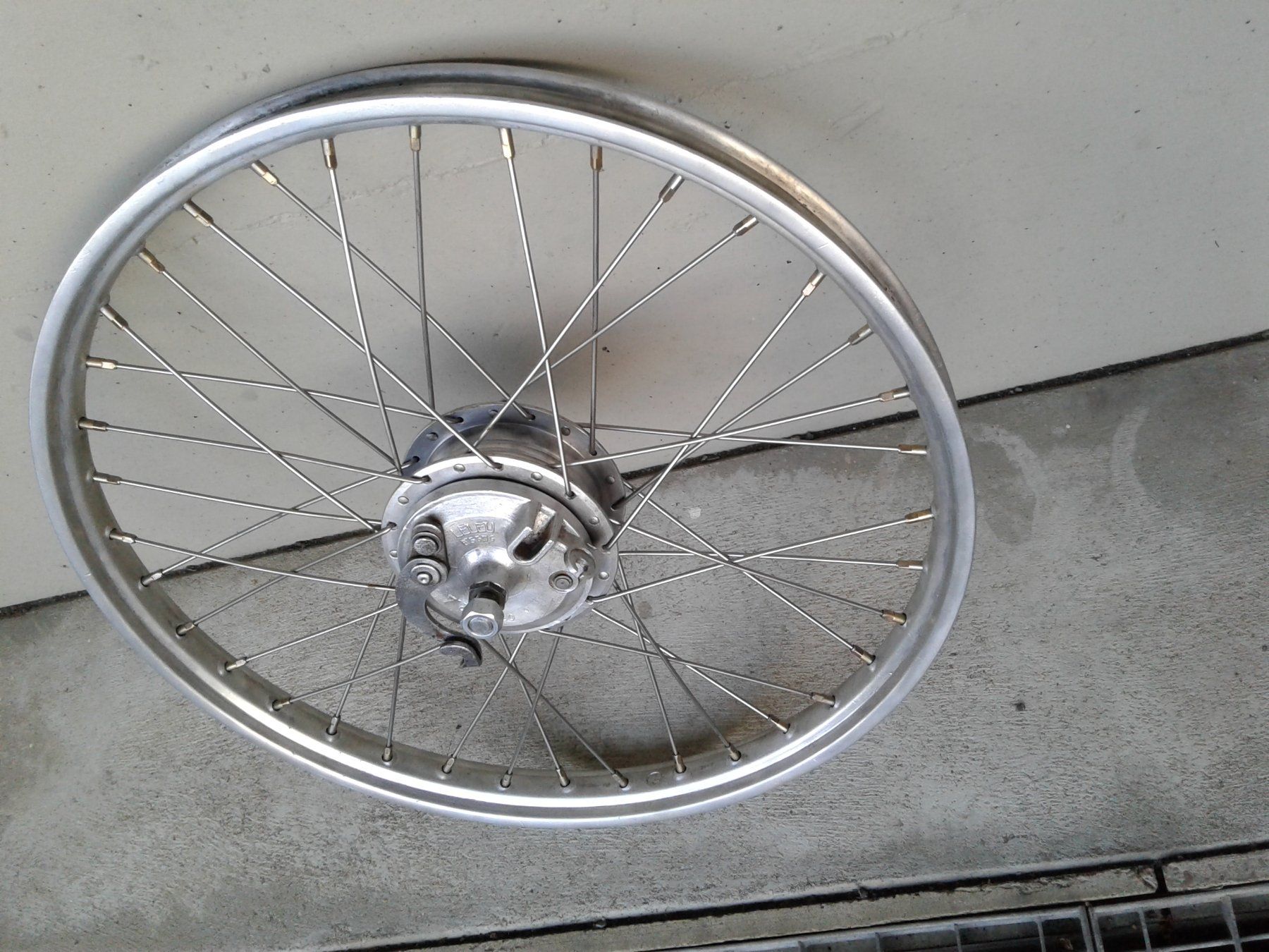 Puch Ciclomotori: Puch Vorderrad Leleu 17 Zoll – Usato da Lachen SZ venduto da lachen49 1