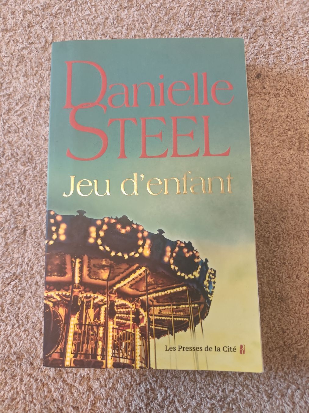 Libri: Jeu d'enfant - Danielle Steel – Usato da Zumikon venduto da miiracl