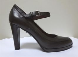 Neue Leder Pumps  - Gr. 38