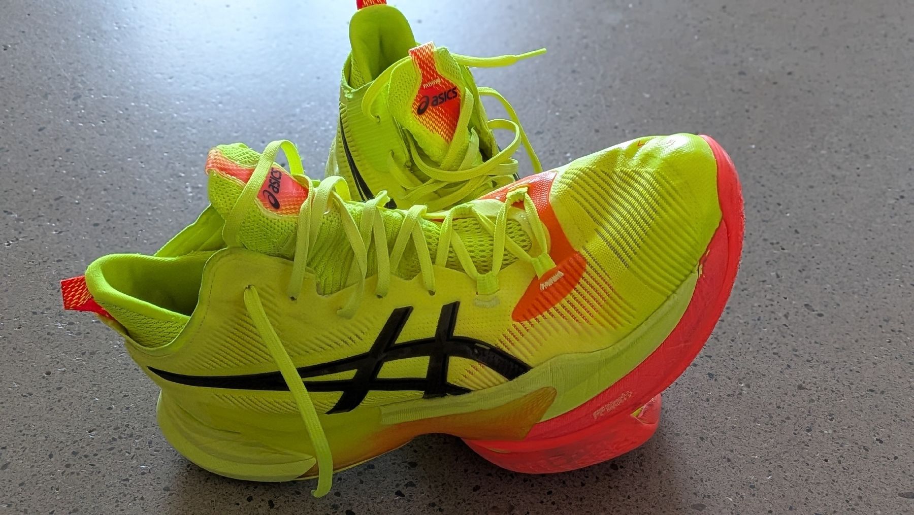 Asics Scarpe da uomo: Asics Metarise 2 Gr. 48 – Usato da Zürich venduto da rOxne 1