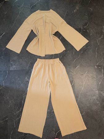 Damen Set Beige Gr.M/L