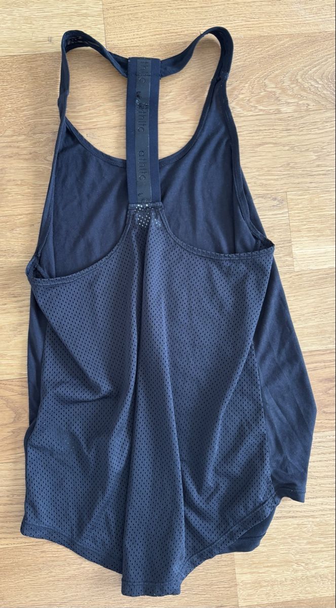 H&M Top: Sport-Top H&M – Usato da Horgen venduto da sophiaric 1