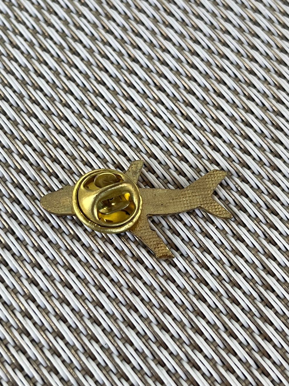 Placchette & Badge: Pin BOEING 737 – Usato da Muttenz venduto da Bhuebi 1