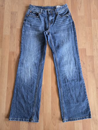 neuwertige Jeans Vero Moda Gr. 27/32