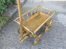 Nr. 8 Neu restauriertes Leiterwägeli / Leiterwagen