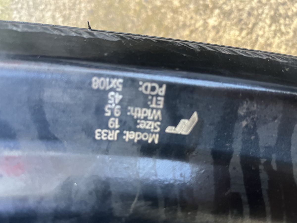 Pneumatici & Ruote complete: 19zoll 5x108 – Usato da Menziken venduto da suprisenummer1 4