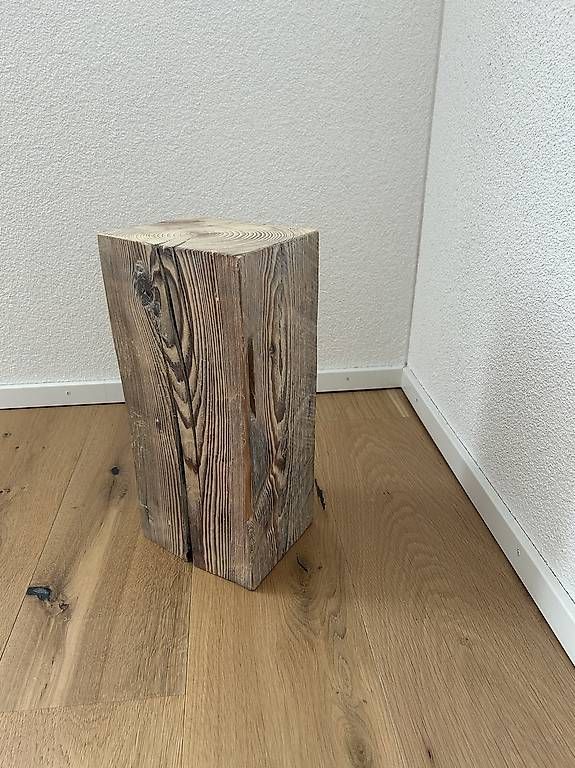 Holzartikel: Altholzsäule – Gebraucht aus Niederwil SG von rafaelge