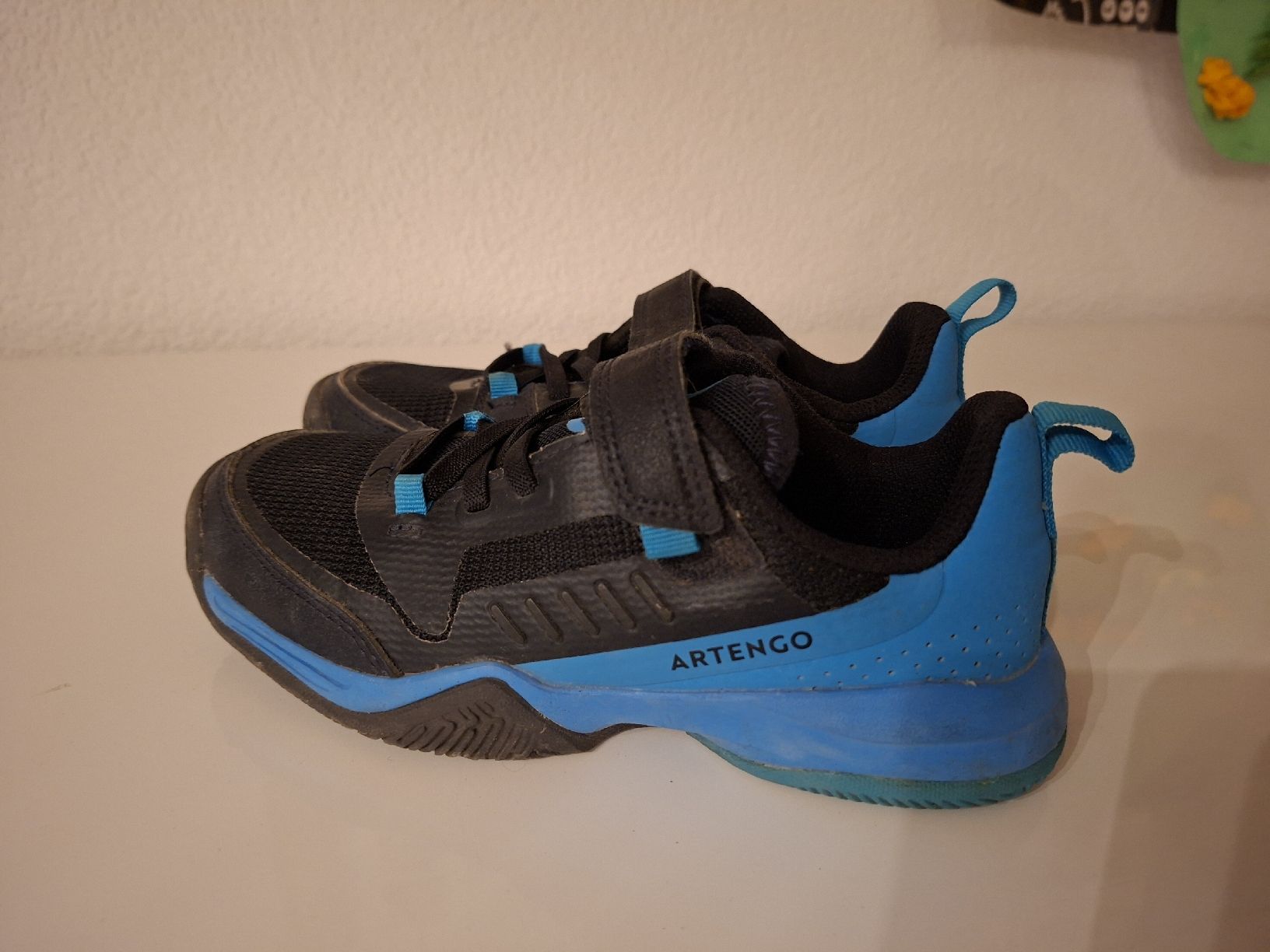 Chaussures garçon: Tennisschuhe – D'occasion à Bremgarten b. Bern par 03Golo04