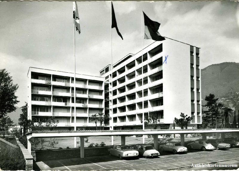Cartoline postali: Locarno - Uto-Ring Appartementhaus 1964 – Usato da Emmenbrücke venduto da teestube