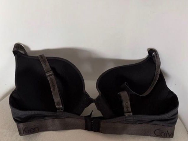 Calvin Klein Altra biancheria intima: Calvin Klein BH Grösse 80c guter Zustand – Usato da Opfershofen TG venduto da dan_nxk8 1